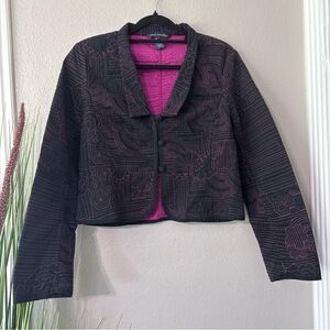 #638 French Connection light quilted fuchsia/black three button jacket size 12